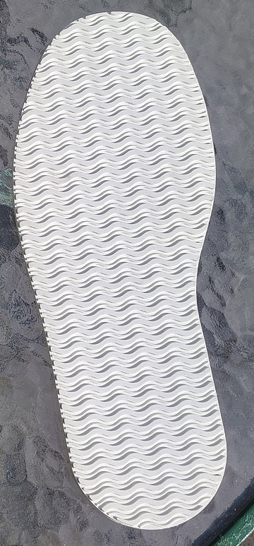 668 Rubber full soles, flat, 4mm, wavy design, 12.8" x 5.7", 4 colors available