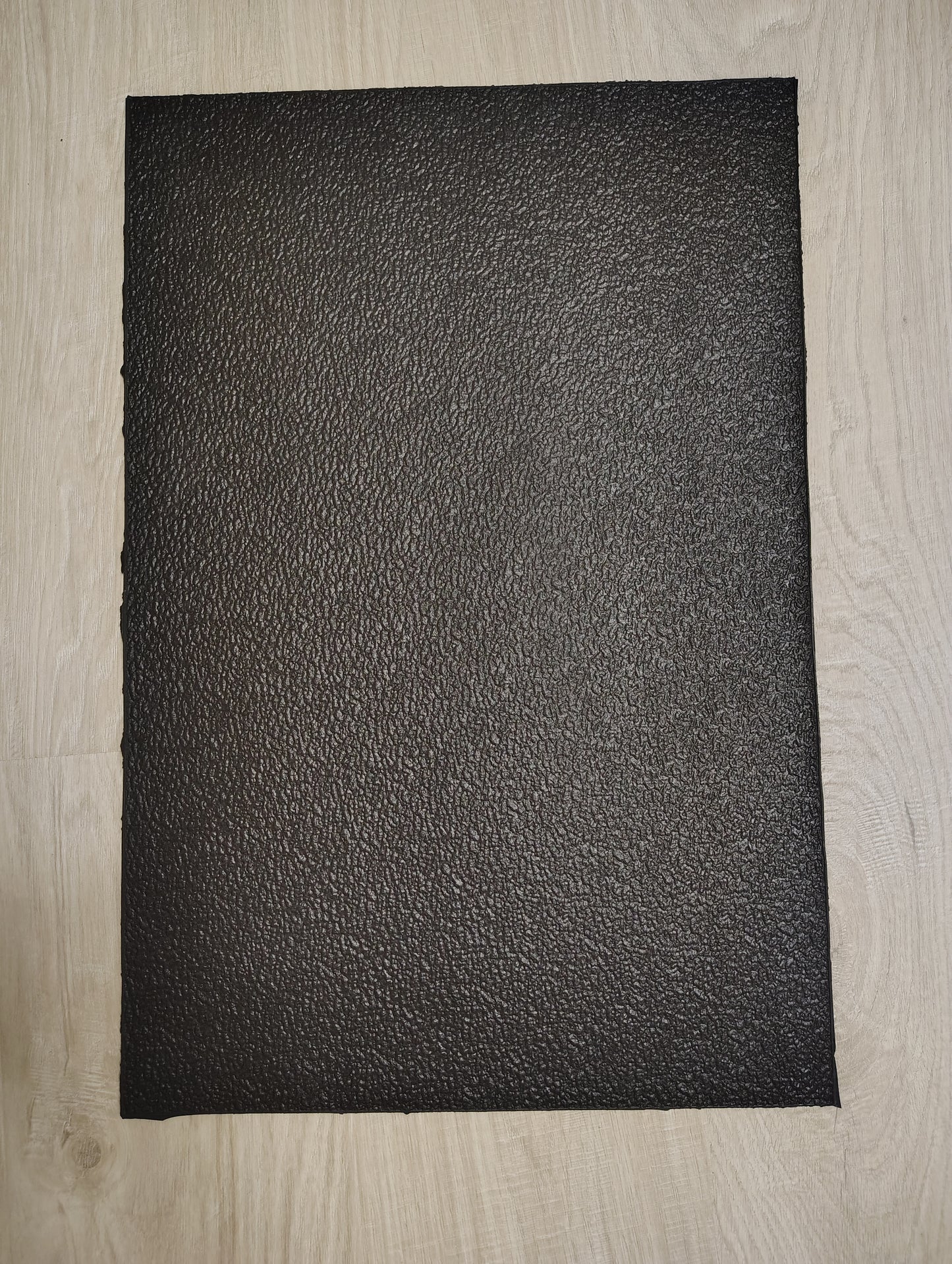 770 Crinkle rubber sheet, 2mm, 22" x 15", 2mm, 3 available colors